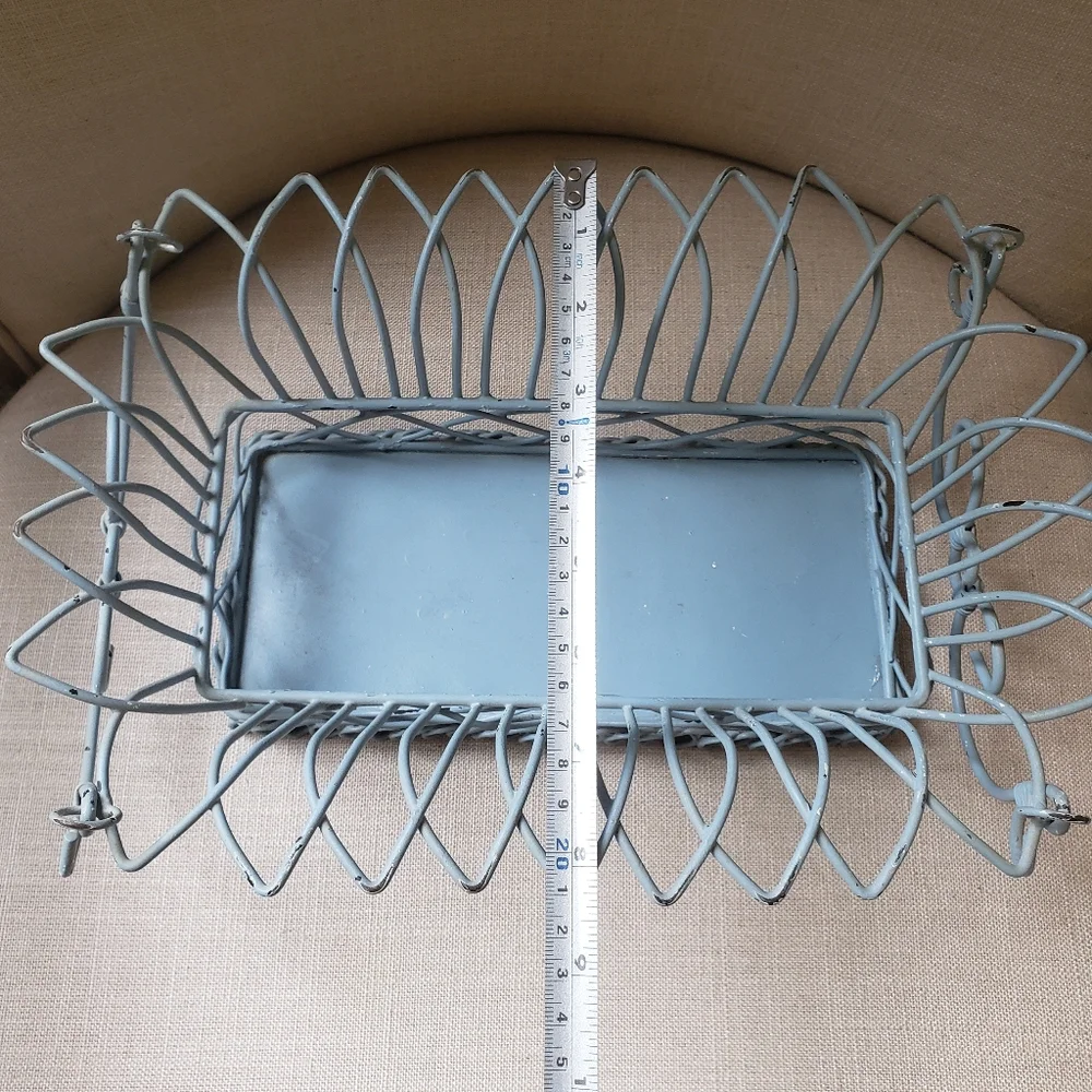 Vintage Light Blue Wire Basket - Picture 9 of 9